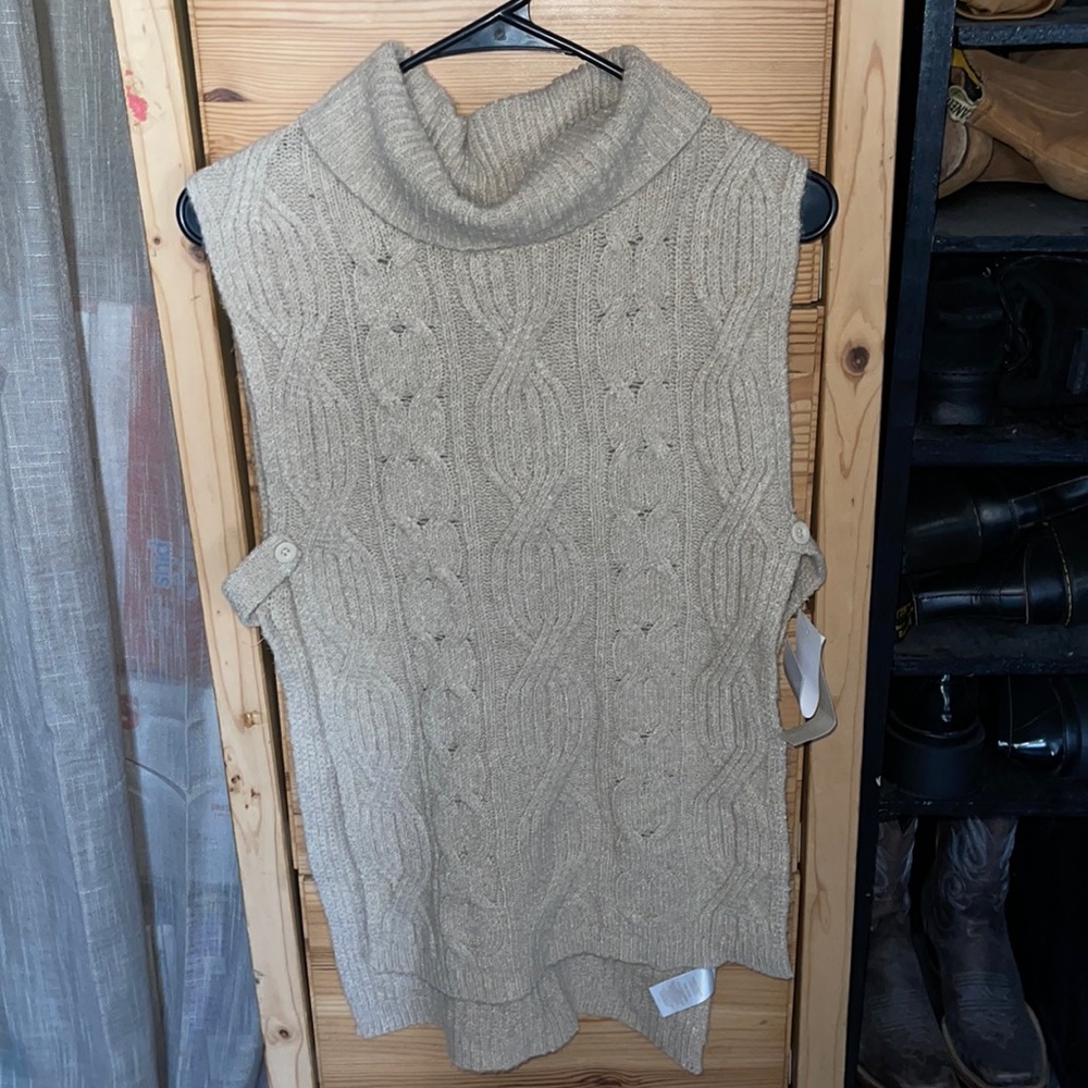 —- SWEATER VEST WITH OPEN SIDES——-